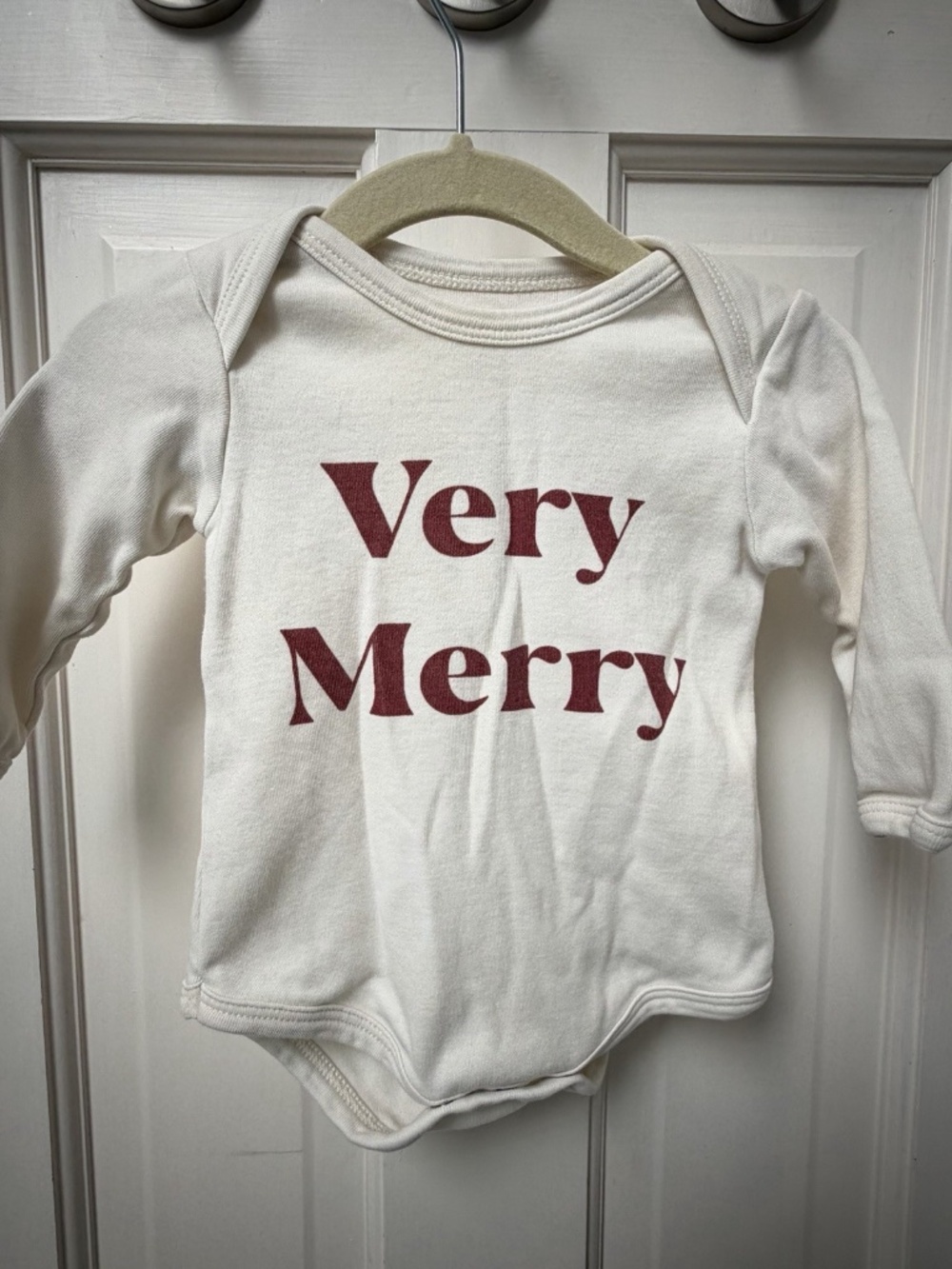 Emerson and Friends 0-3M White Very Merry Christmas Long Sleeve Cotton Bodysuit
